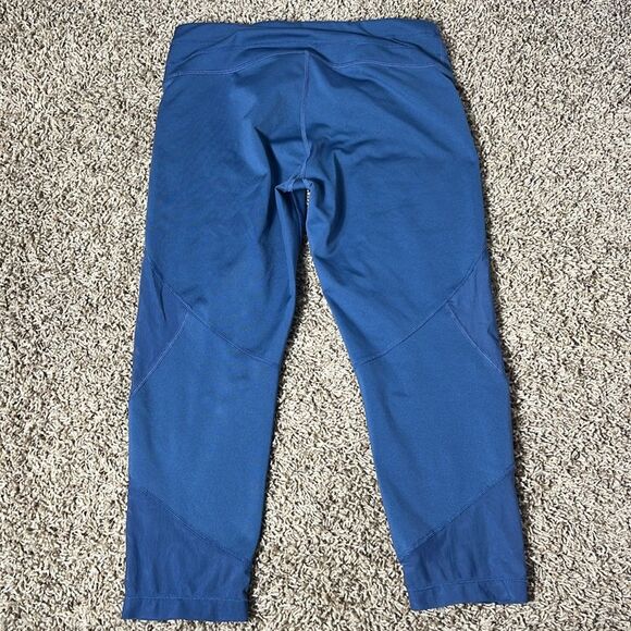 Athleta Mesh Sonar Capri Blue Athletic Crop Leggings Size Small - Picture 4 of 10